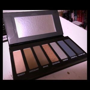 New Younique Addiction Shadow Palette 4